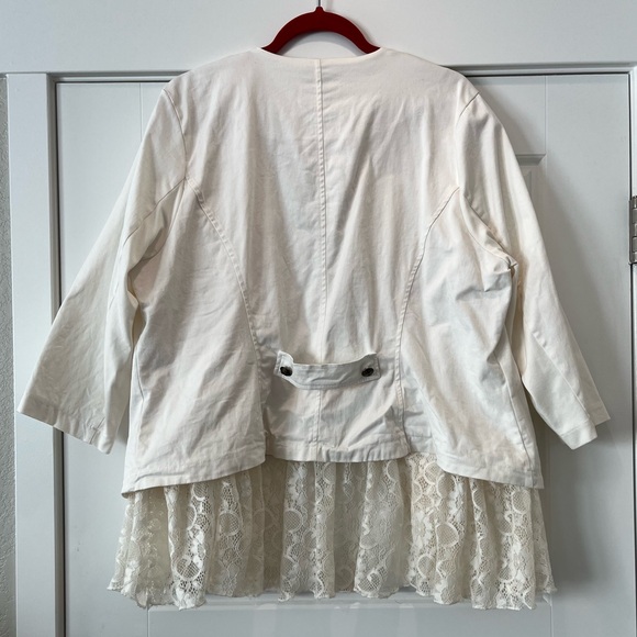 Torrid Ivory 2x Plus Size Lace Detail Blazer/Military Jacket - Picture 8 of 13